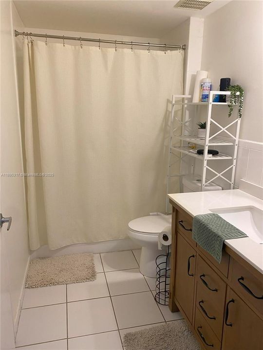 En Venta: $399,000 (2 camas, 1 baños, 1500 Pies cuadrados)