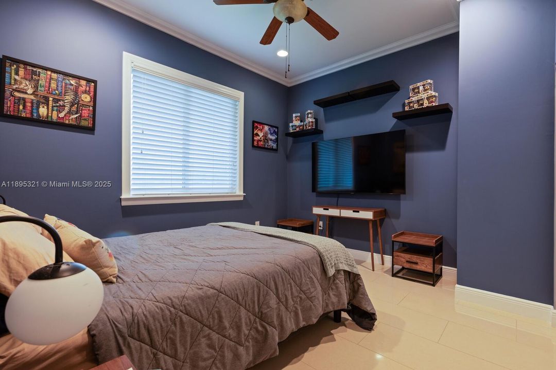 Active With Contract: $1,200,000 (4 beds, 3 baths, 2633 Square Feet)