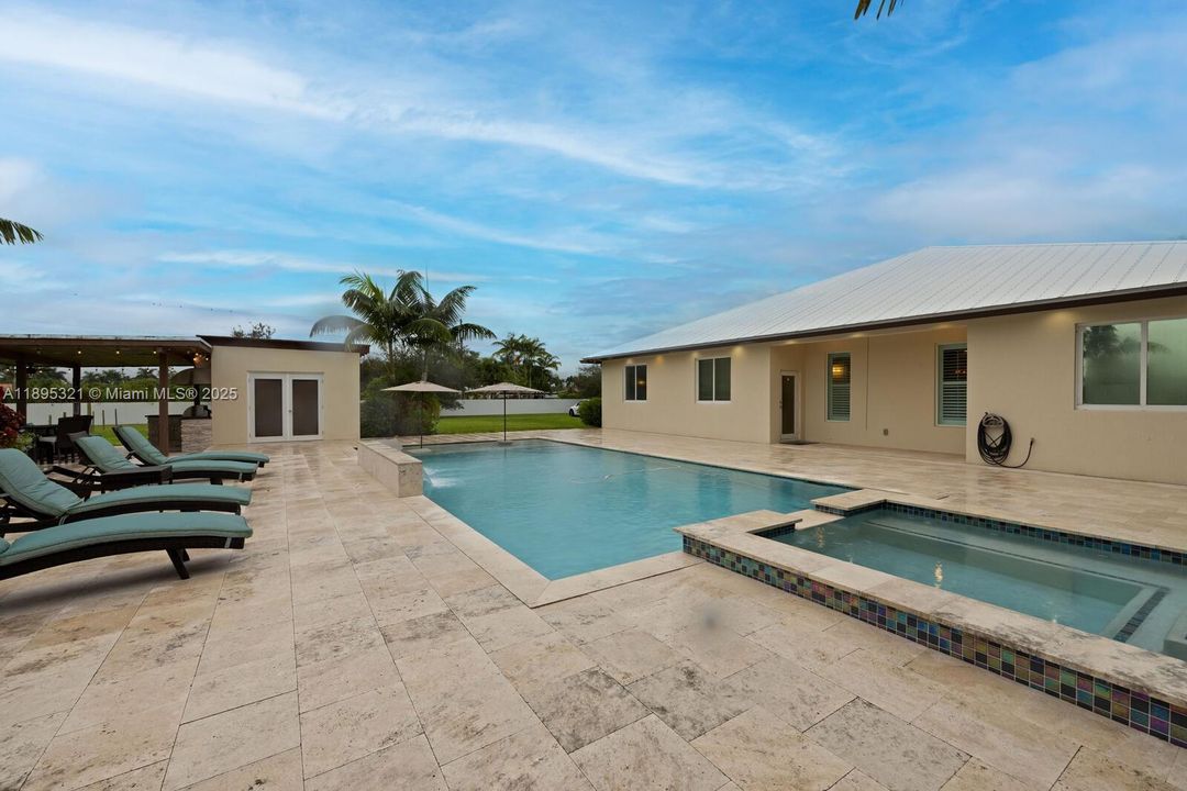 Active With Contract: $1,200,000 (4 beds, 3 baths, 2633 Square Feet)