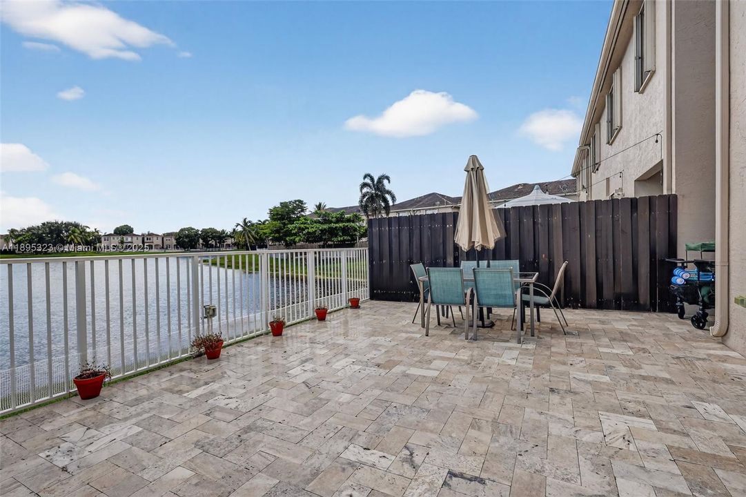 Active With Contract: $619,000 (4 beds, 2 baths, 2097 Square Feet)