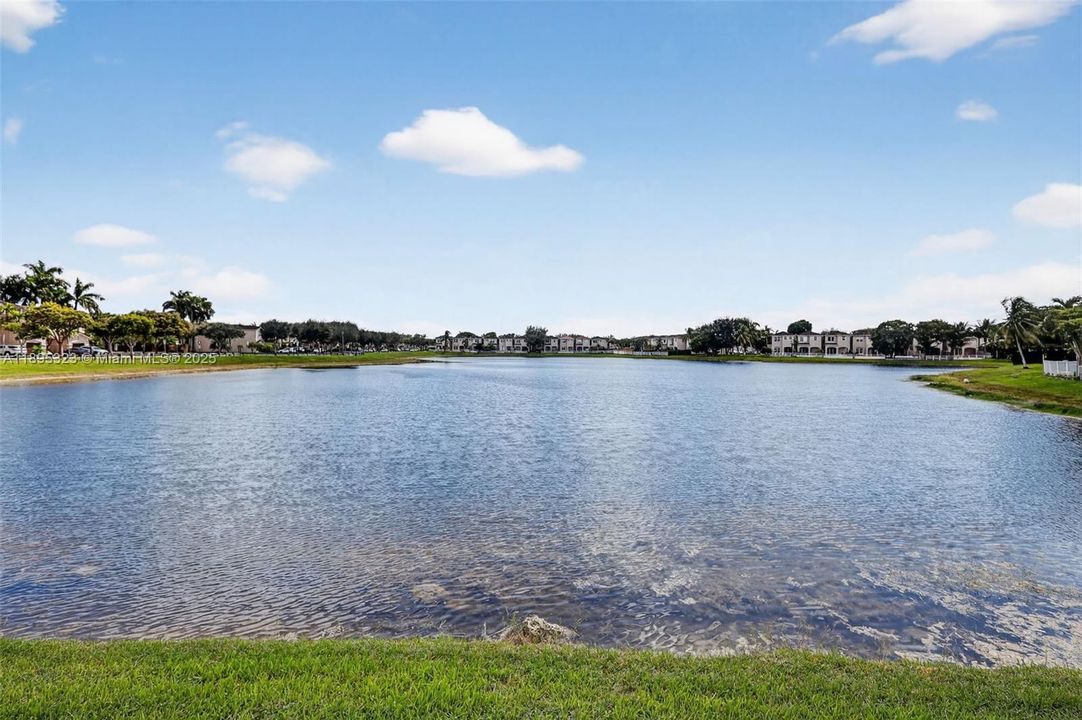 Active With Contract: $619,000 (4 beds, 2 baths, 2097 Square Feet)