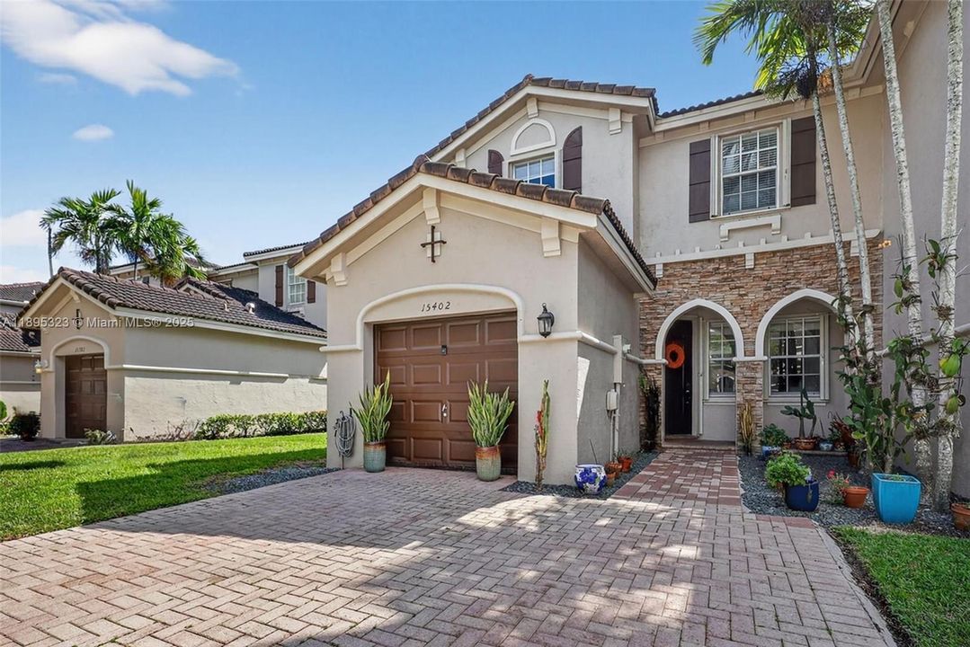 Active With Contract: $619,000 (4 beds, 2 baths, 2097 Square Feet)