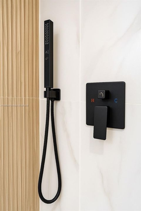 For Sale: $812,500 (3 beds, 2 baths, 1506 Square Feet)