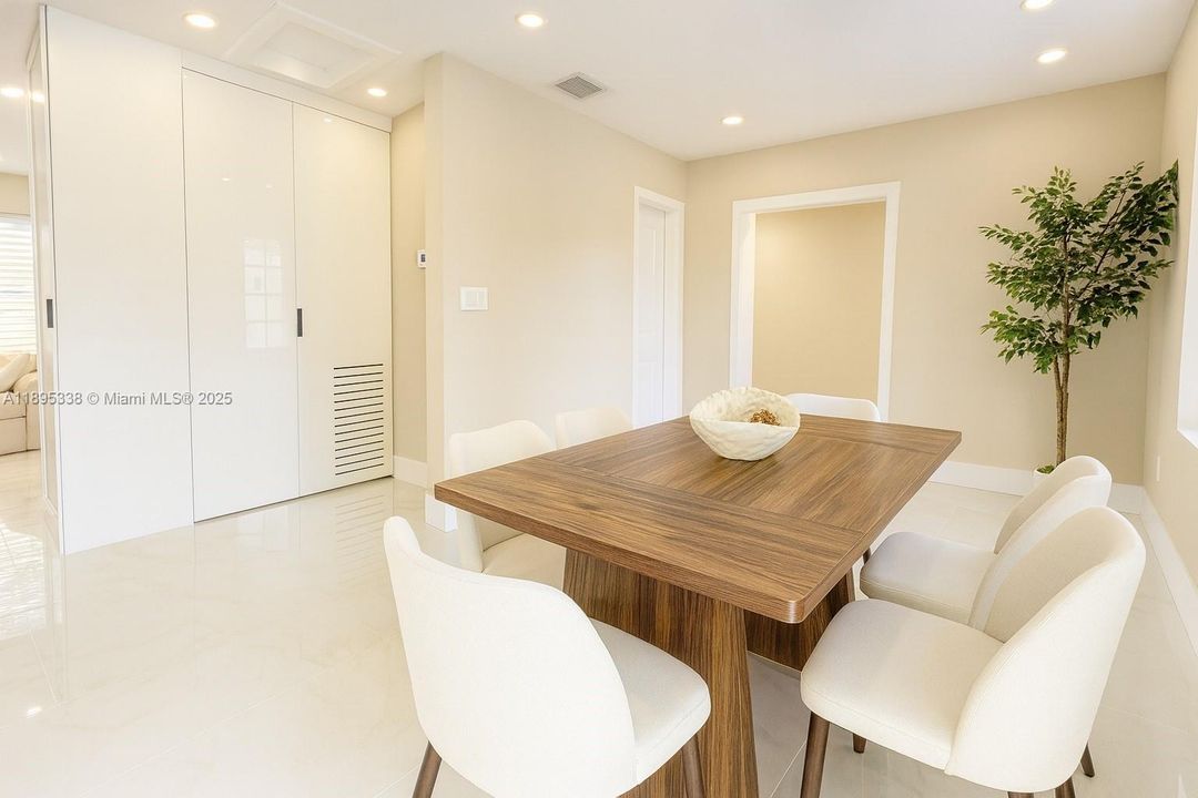 For Sale: $812,500 (3 beds, 2 baths, 1506 Square Feet)