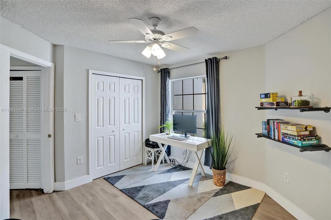 最近售出: $625,000 (3 贝兹, 2 浴室, 1624 平方英尺)