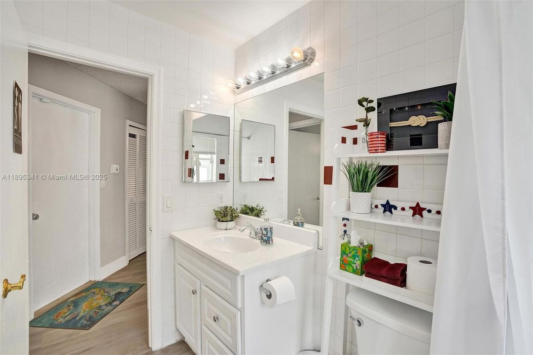 最近售出: $625,000 (3 贝兹, 2 浴室, 1624 平方英尺)