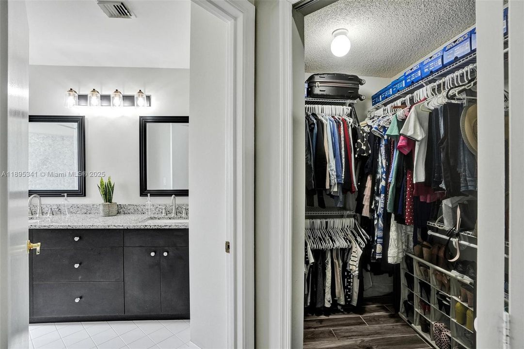 最近售出: $625,000 (3 贝兹, 2 浴室, 1624 平方英尺)