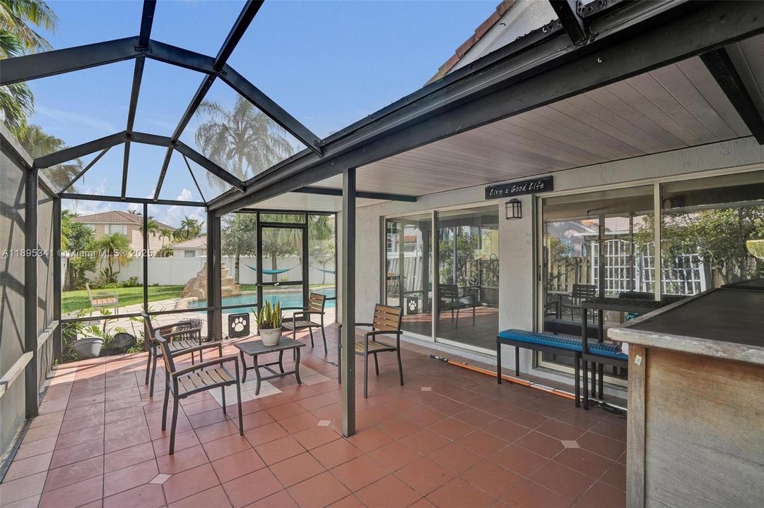 最近售出: $625,000 (3 贝兹, 2 浴室, 1624 平方英尺)