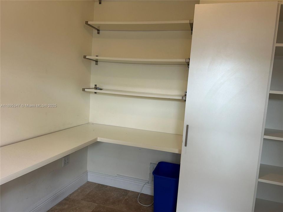 Recently Rented: $6,000 (3 beds, 2 baths, 1824 Square Feet)