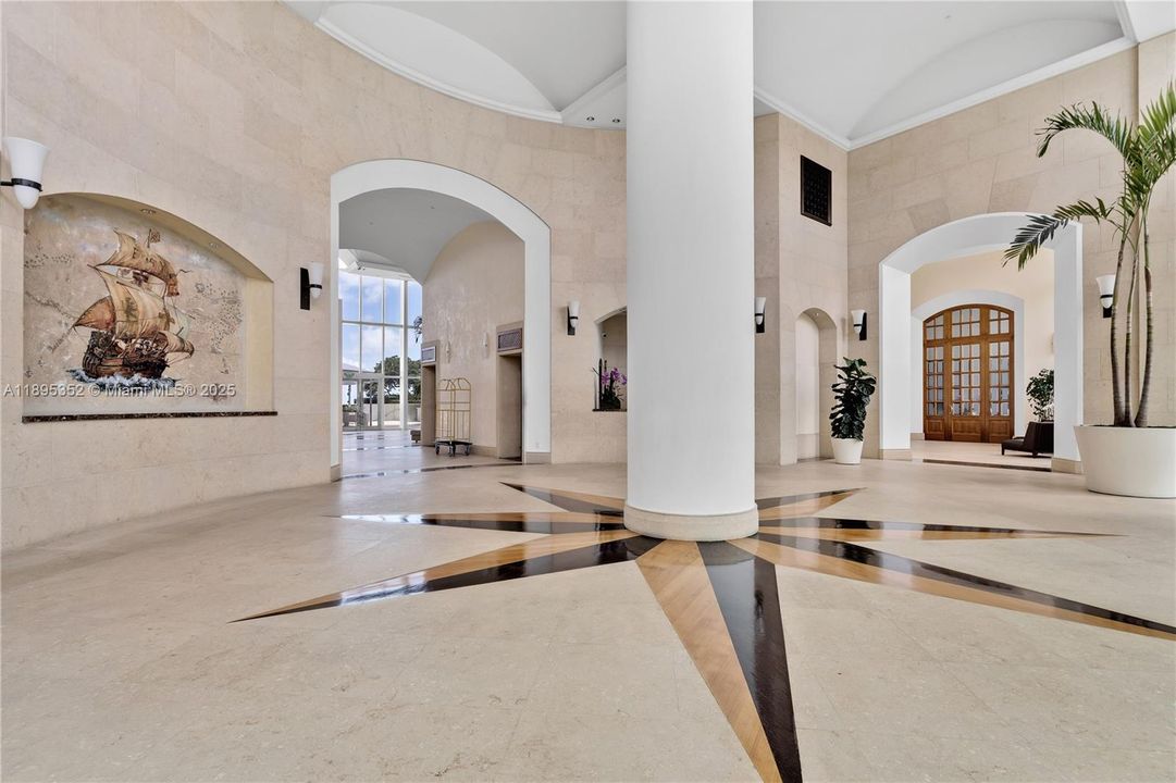 For Rent: $32,500 (4 beds, 5 baths, 5730 Square Feet)