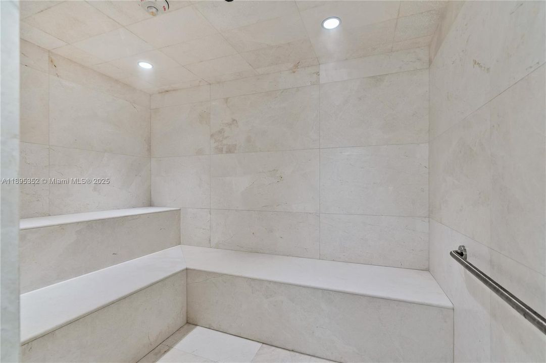 For Rent: $32,500 (4 beds, 5 baths, 5730 Square Feet)