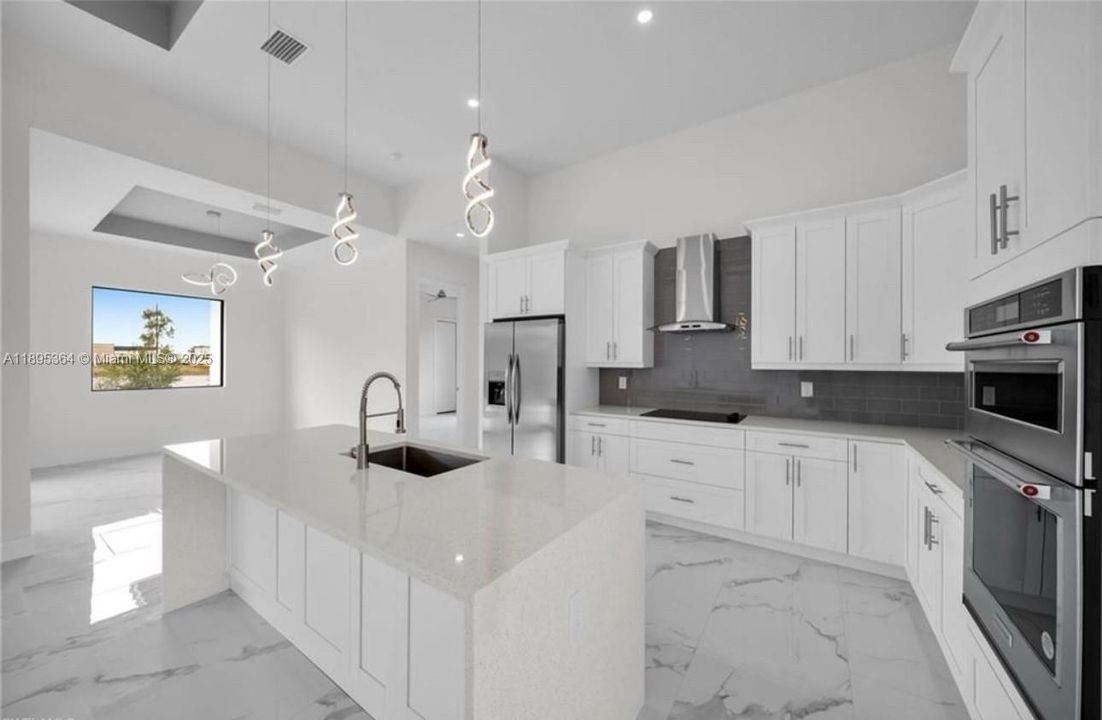 For Rent: $3,000 (3 beds, 3 baths, 0 Square Feet)