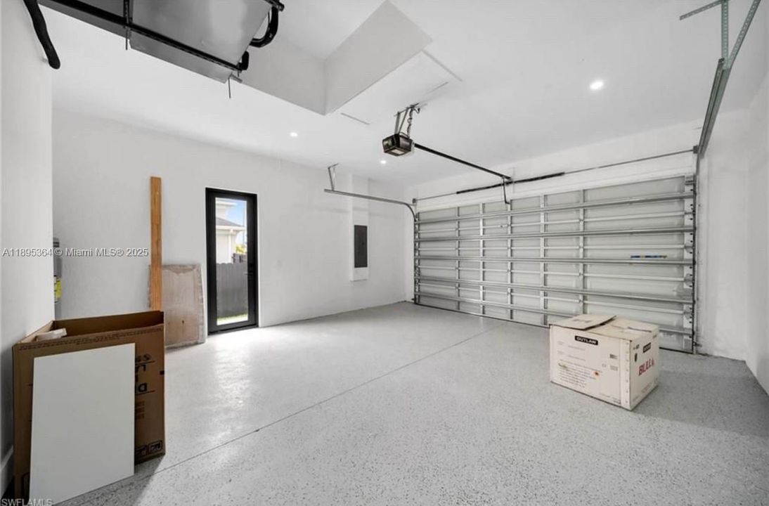 For Rent: $3,000 (3 beds, 3 baths, 0 Square Feet)