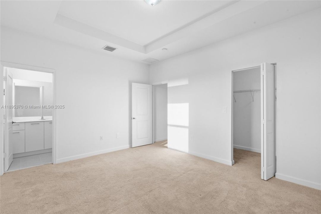 На продажу: $520,000 (3 спален, 2 ванн, 1612 Квадратных фут)