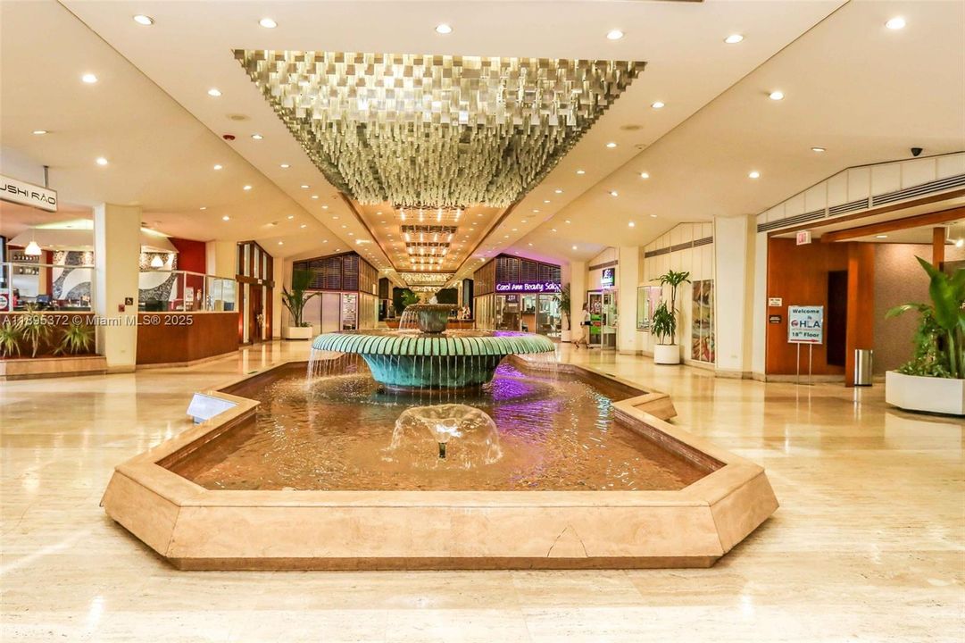 For Rent: $3,300 (1 beds, 1 baths, 990 Square Feet)