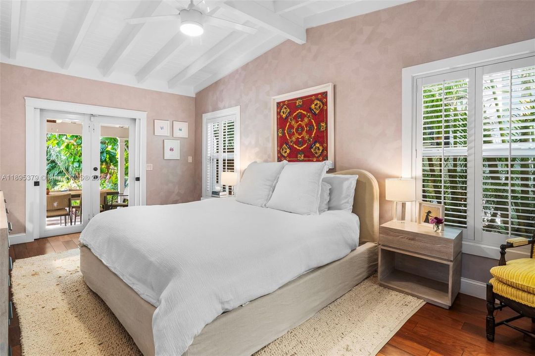 Active With Contract: $3,295,000 (4 beds, 4 baths, 2644 Square Feet)