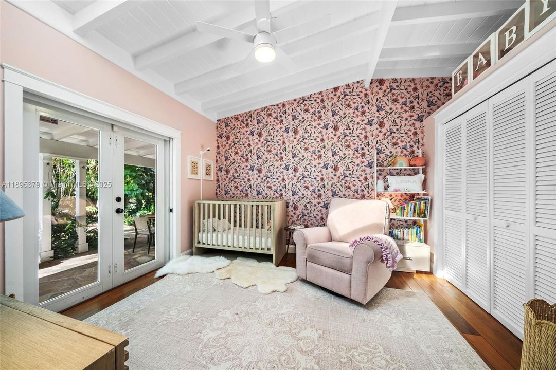 Active With Contract: $3,295,000 (4 beds, 4 baths, 2644 Square Feet)