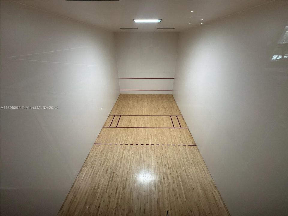 For Sale: $1,795,000 (2 beds, 2 baths, 1784 Square Feet)