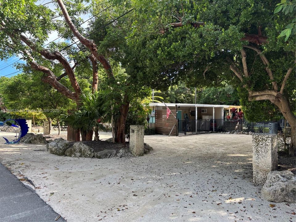 Vendido Recientemente: $1,199,999 (3 camas, 2 baños, 1071 Pies cuadrados)