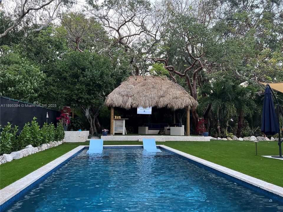 Vendido Recientemente: $1,199,999 (3 camas, 2 baños, 1071 Pies cuadrados)