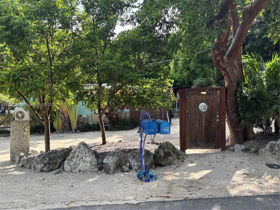 Vendido Recientemente: $1,199,999 (3 camas, 2 baños, 1071 Pies cuadrados)