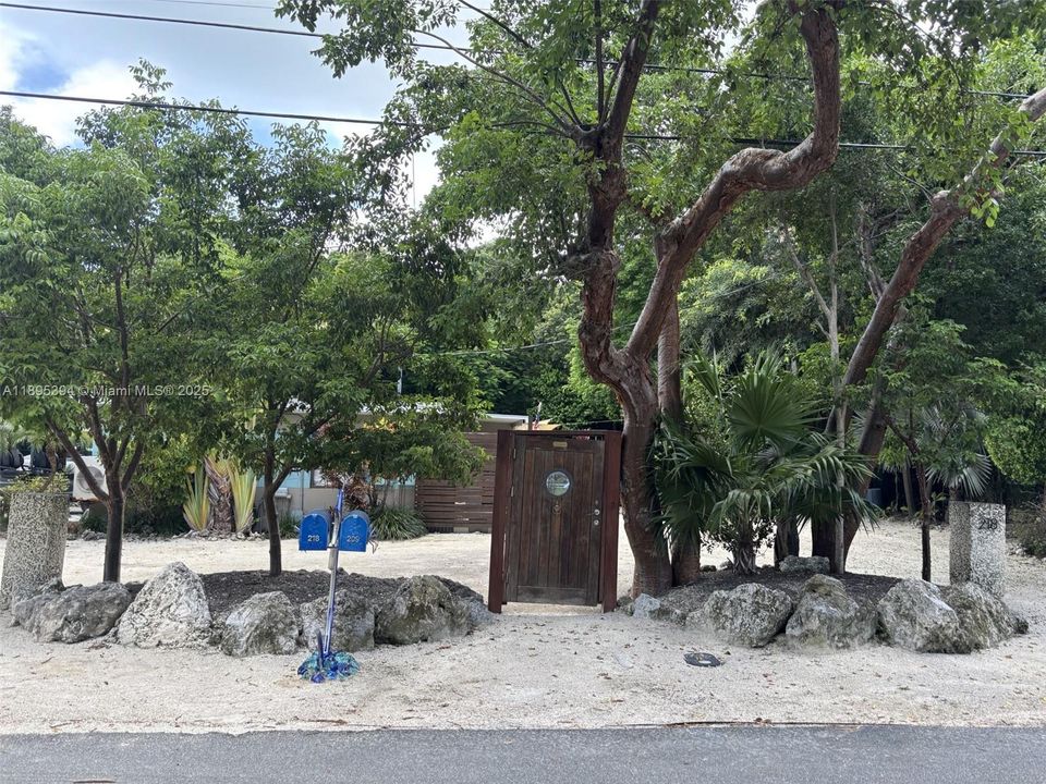 Vendido Recientemente: $1,199,999 (3 camas, 2 baños, 1071 Pies cuadrados)