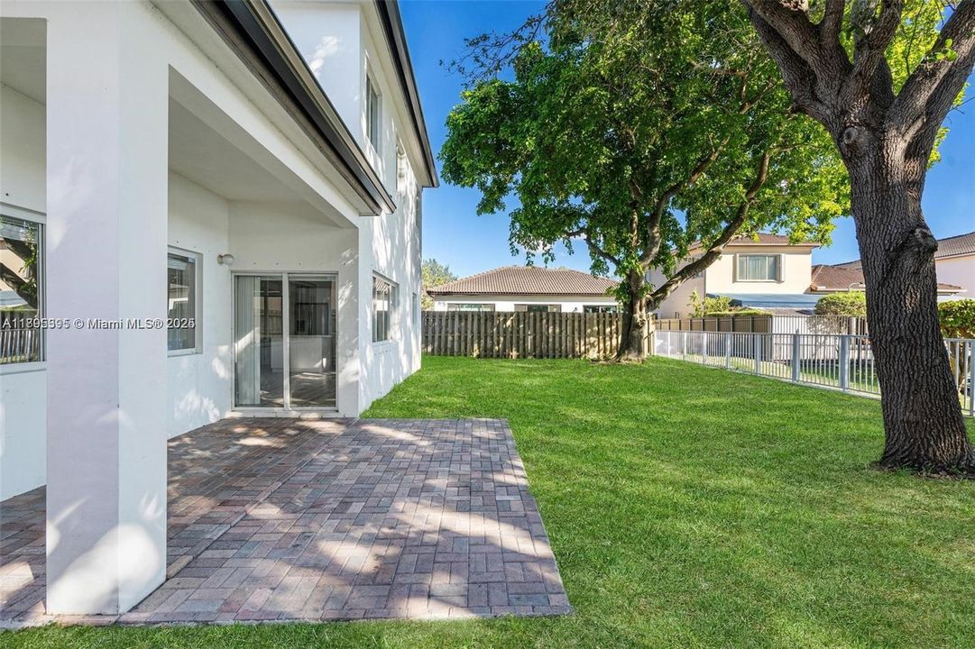 En Renta: $4,500 (4 camas, 3 baños, 2692 Pies cuadrados)