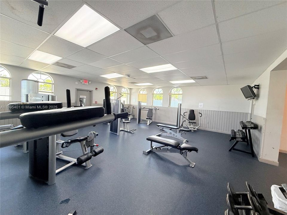 Activo con contrato: $409,900 (3 camas, 2 baños, 1582 Pies cuadrados)