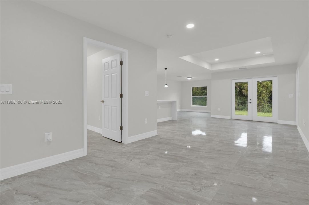 待售: $304,999 (3 贝兹, 2 浴室, 0 平方英尺)