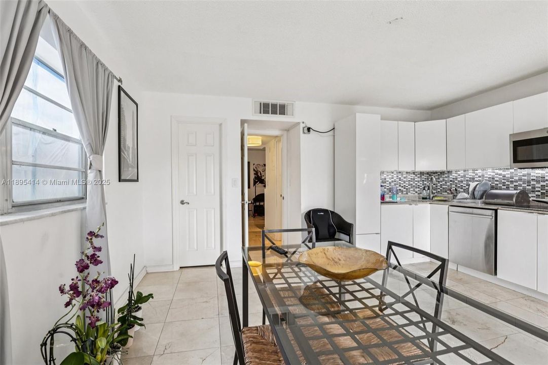 Activo con contrato: $289,999 (1 camas, 1 baños, 730 Pies cuadrados)