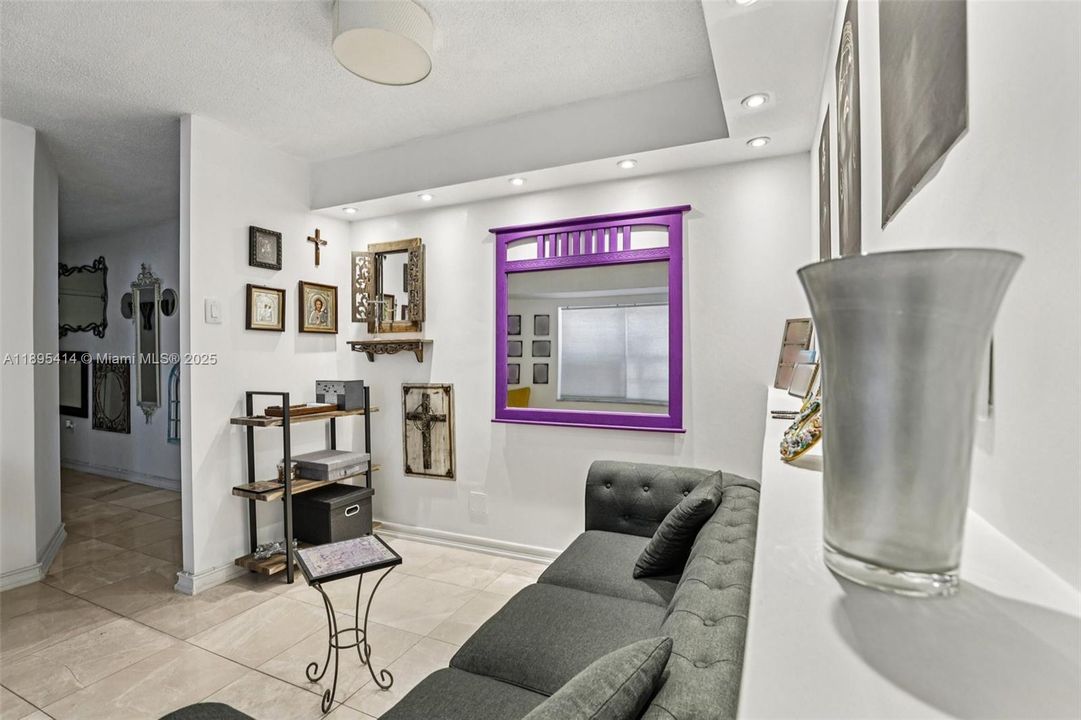 Activo con contrato: $289,999 (1 camas, 1 baños, 730 Pies cuadrados)