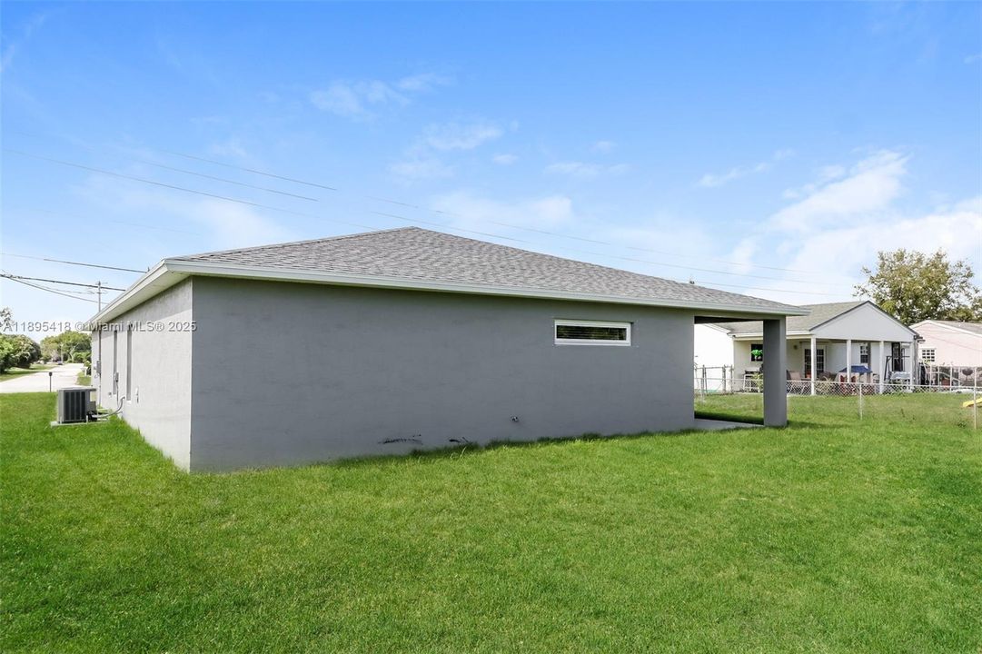 Recientemente alquilado: $2,160 (4 camas, 2 baños, 1833 Pies cuadrados)