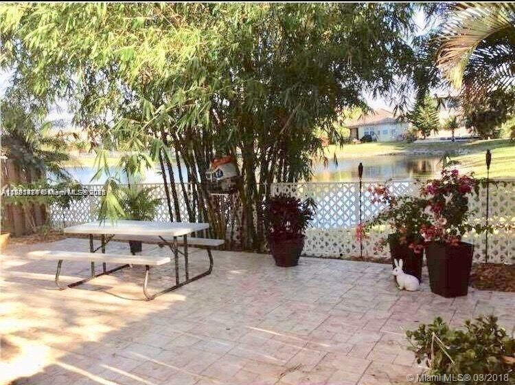 Recently Rented: $3,600 (3 beds, 2 baths, 1659 Square Feet)