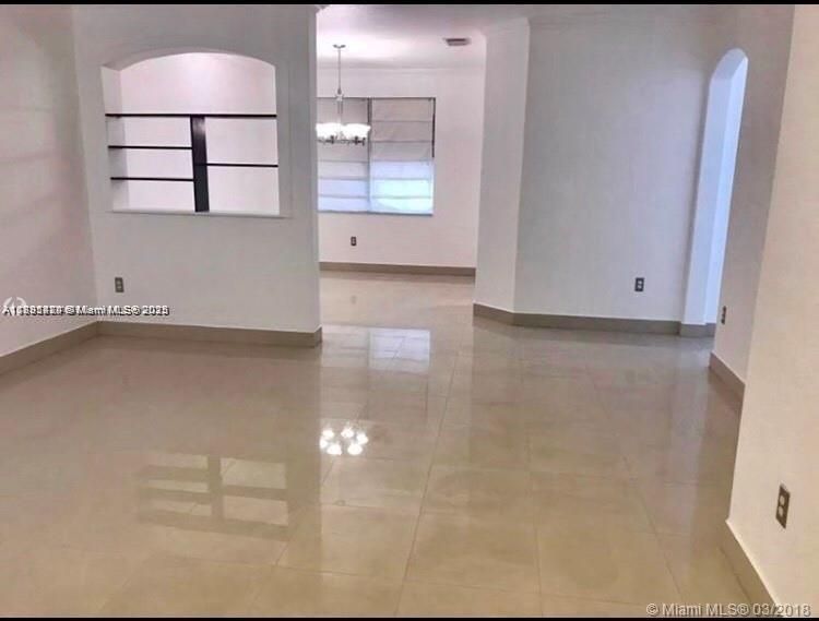 Recently Rented: $3,600 (3 beds, 2 baths, 1659 Square Feet)