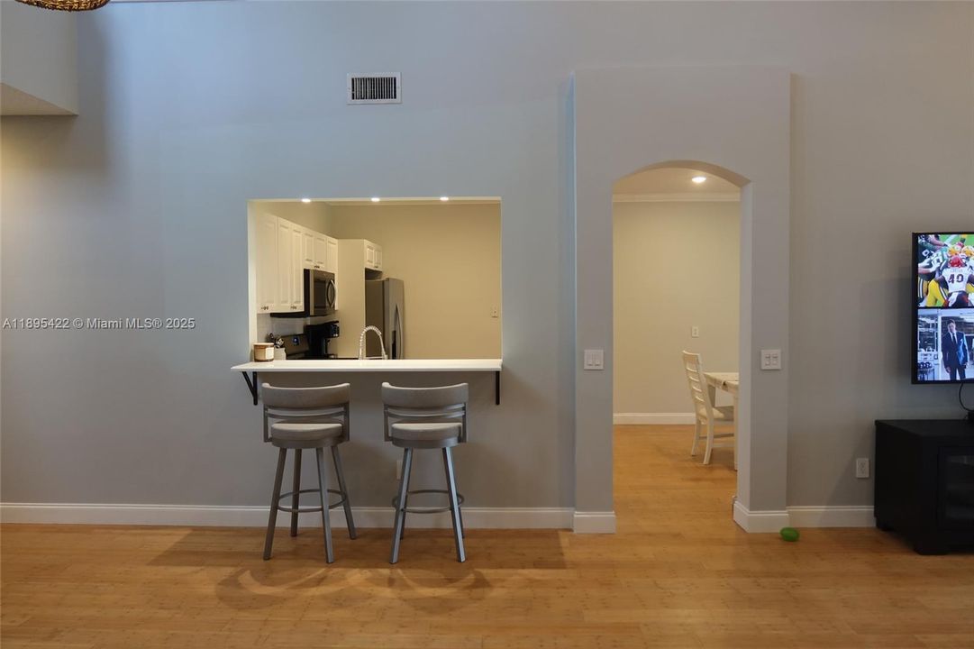 For Rent: $11,500 (3 beds, 2 baths, 1842 Square Feet)