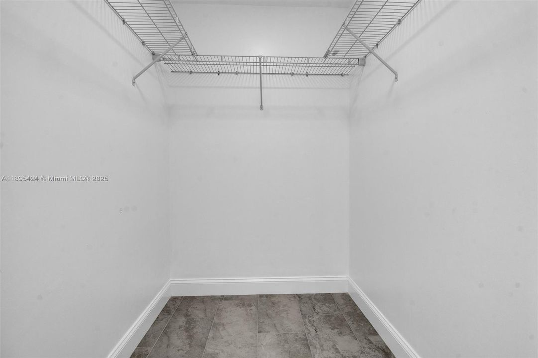 待售: $535,000 (0 贝兹, 0 浴室, 0 平方英尺)