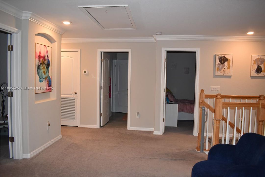 For Sale: $750,000 (5 beds, 3 baths, 3302 Square Feet)