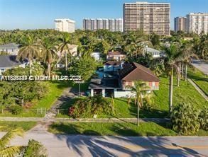 Active With Contract: $1,695,000 (4 beds, 4 baths, 2894 Square Feet)