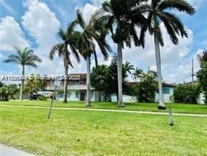 Active With Contract: $1,695,000 (4 beds, 4 baths, 2894 Square Feet)