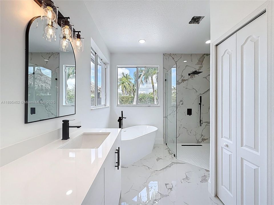 For Sale: $878,000 (4 beds, 3 baths, 2825 Square Feet)