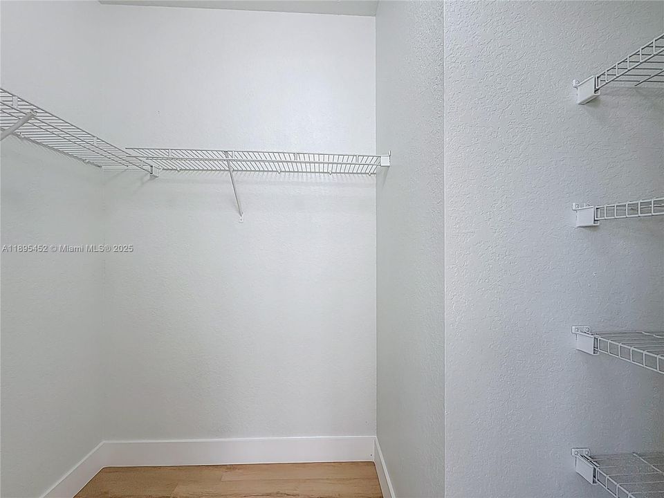 For Sale: $878,000 (4 beds, 3 baths, 2825 Square Feet)