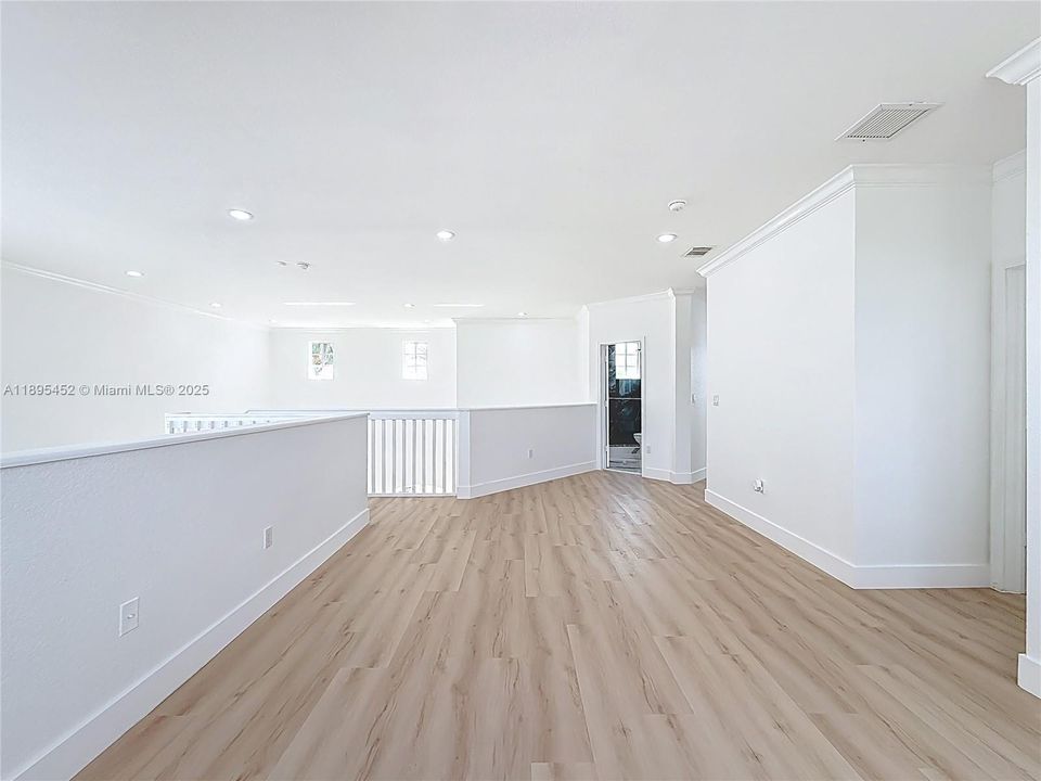 For Sale: $878,000 (4 beds, 3 baths, 2825 Square Feet)