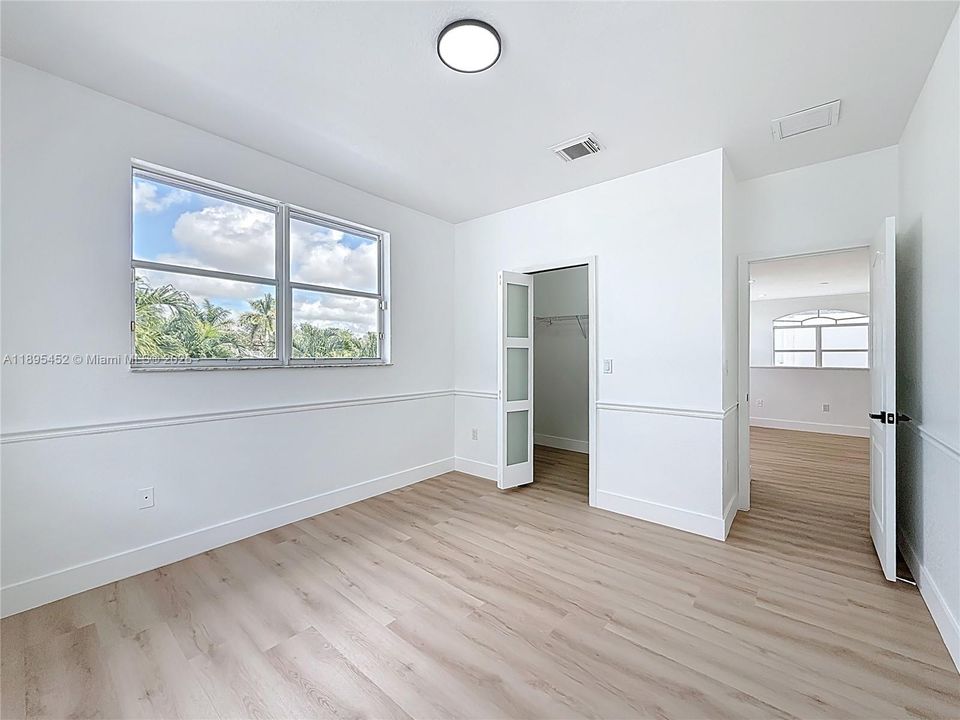 For Sale: $878,000 (4 beds, 3 baths, 2825 Square Feet)