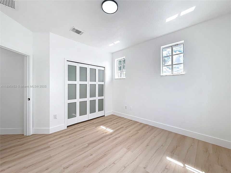 For Sale: $878,000 (4 beds, 3 baths, 2825 Square Feet)