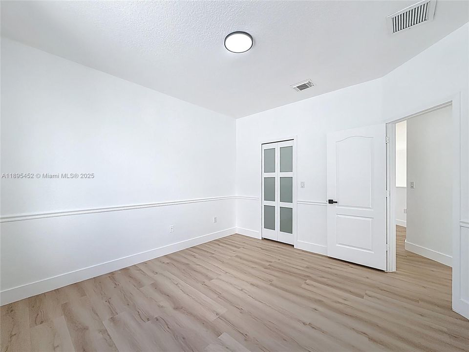 For Sale: $878,000 (4 beds, 3 baths, 2825 Square Feet)