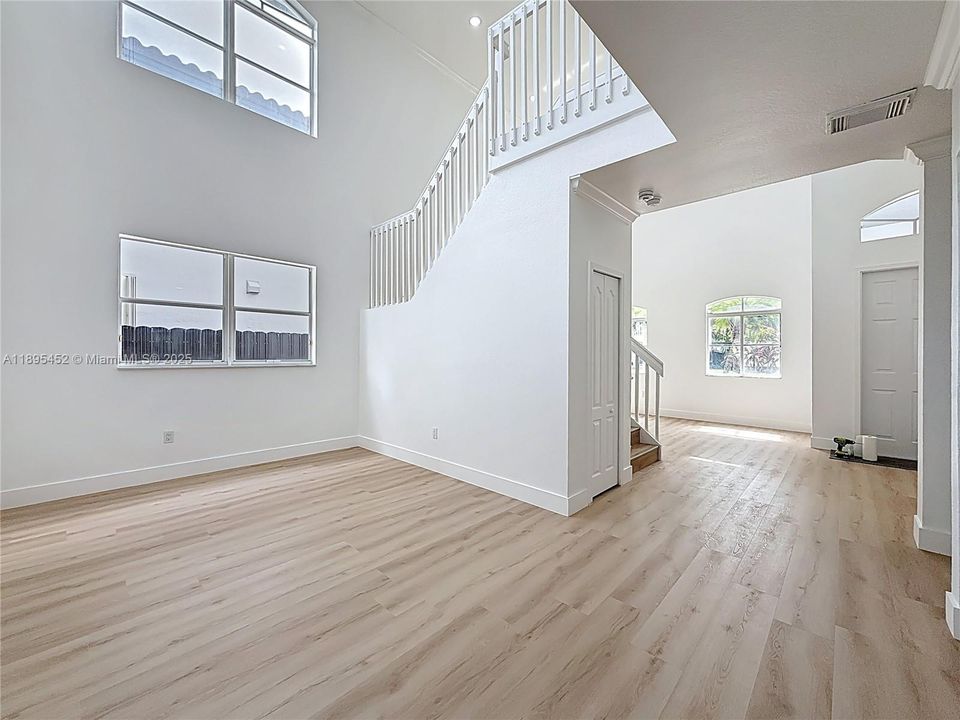 For Sale: $878,000 (4 beds, 3 baths, 2825 Square Feet)