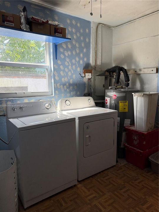 Vendido Recientemente: $449,999 (3 camas, 2 baños, 920 Pies cuadrados)