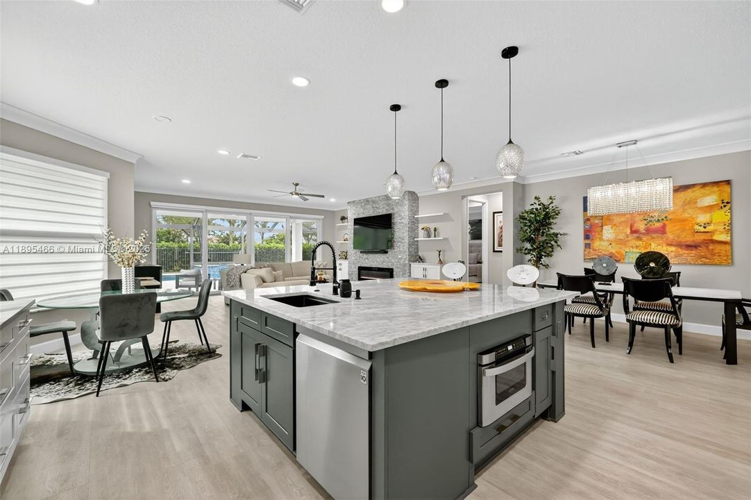 For Sale: $760,000 (3 beds, 2 baths, 2167 Square Feet)