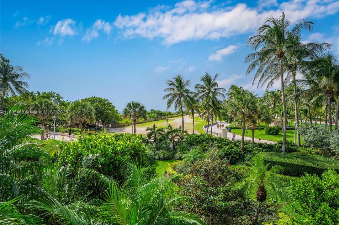 На продажу: $5,000,000 (3 спален, 3 ванн, 2820 Квадратных фут)