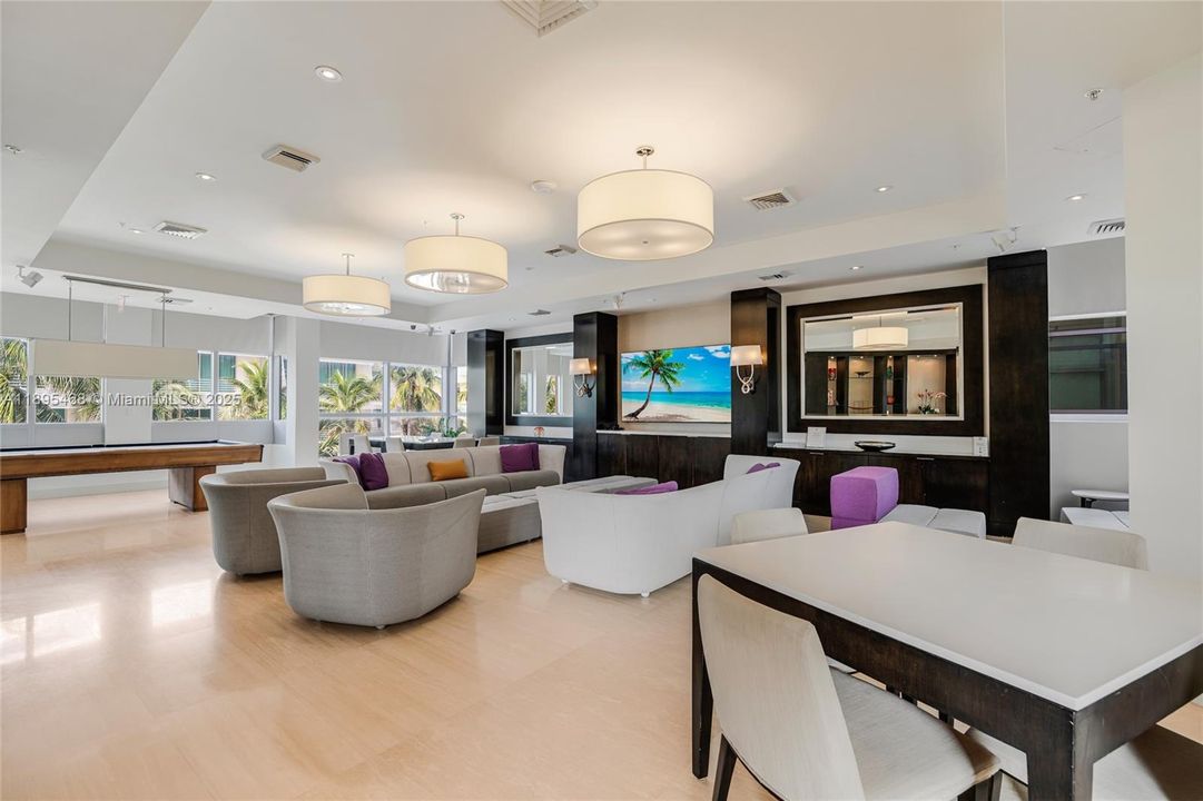 На продажу: $5,000,000 (3 спален, 3 ванн, 2820 Квадратных фут)